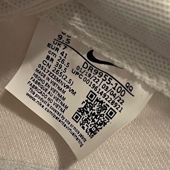 Nike Women’s Blazer 77 SE - Picture 4 of 6